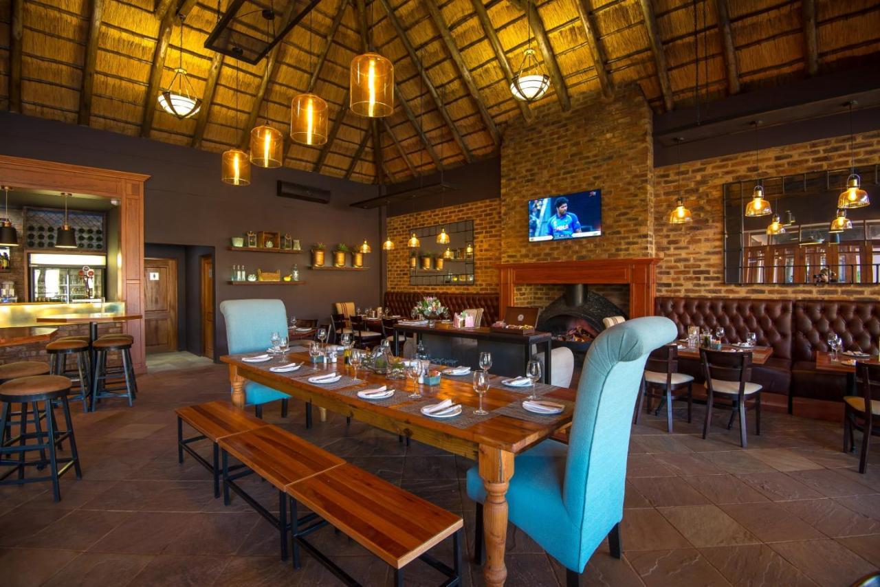 Kloofzicht Lodge & Spa ครูเกอร์สดอร์ป ภายนอก รูปภาพ The interior of the restaurant