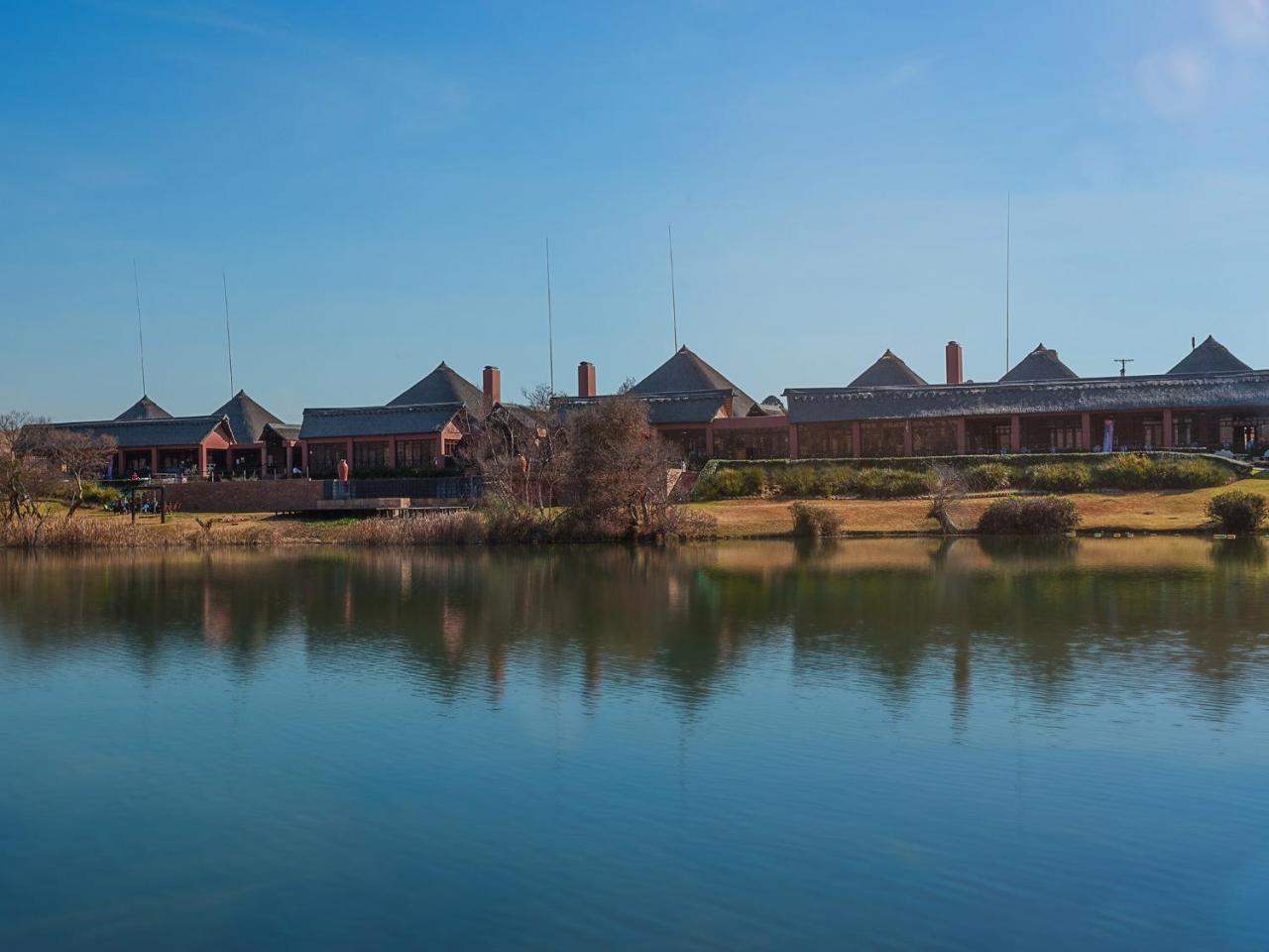 Kloofzicht Lodge & Spa ครูเกอร์สดอร์ป ภายนอก รูปภาพ The Fort Worth Botanic Garden