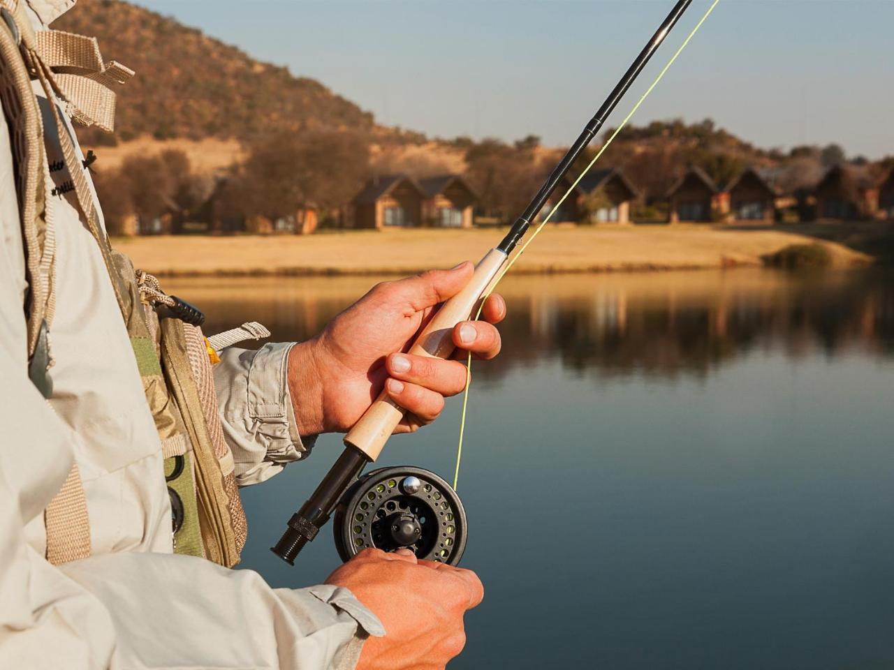 Kloofzicht Lodge & Spa ครูเกอร์สดอร์ป ภายนอก รูปภาพ Fly fishing